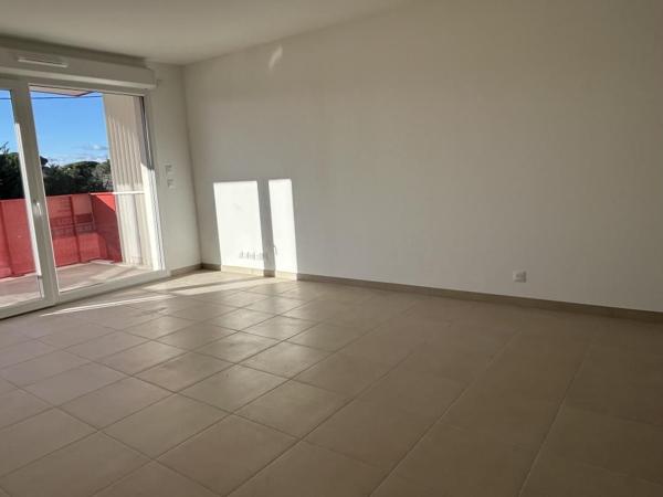 Location Appartement 2 pièces 45.08 m² - Fréjus 83600