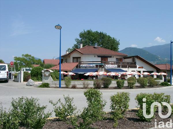 Immeuble à vendre 1 600 m² Lumbin