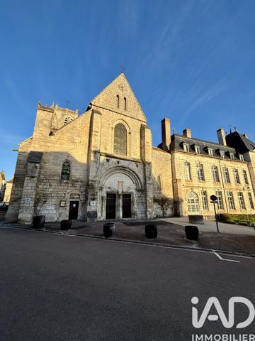 Maison à vendre 7 pièces 135 m² Saint-Bris-le-Vineux