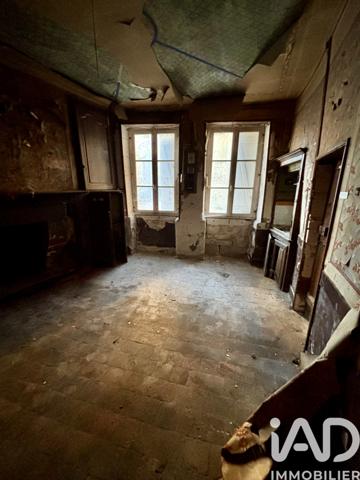 Maison à vendre 7 pièces 135 m² Saint-Bris-le-Vineux