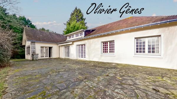 La Milesse (72650) LA MILESSE - Maison de caractère - 200 m² - 6 chambres - Sous-sol - Garage - parc arboré