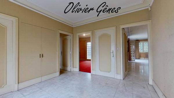 La Milesse (72650) LA MILESSE - Maison de caractère - 200 m² - 6 chambres - Sous-sol - Garage - parc arboré