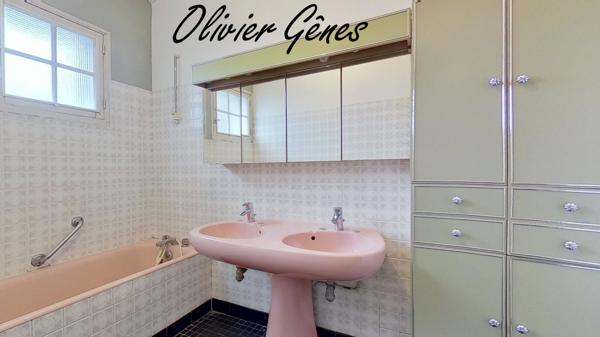 La Milesse (72650) LA MILESSE - Maison de caractère - 200 m² - 6 chambres - Sous-sol - Garage - parc arboré