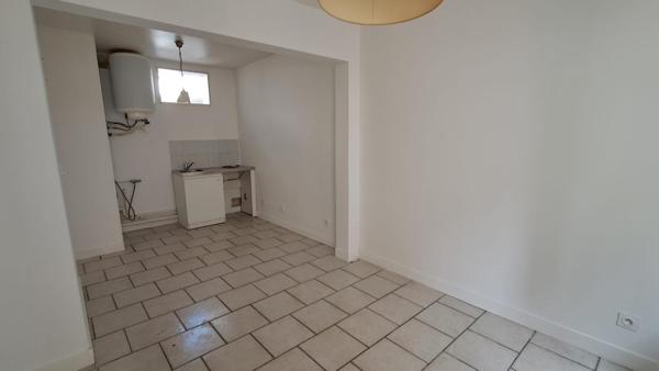 Maison mitoyenne d'un côté, idéal premier achat on investisseur