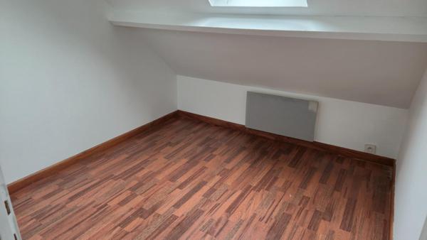 Maison mitoyenne d'un côté, idéal premier achat on investisseur