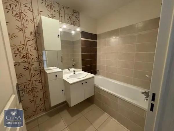 Appartement à louer 3 pièces 73.02m²