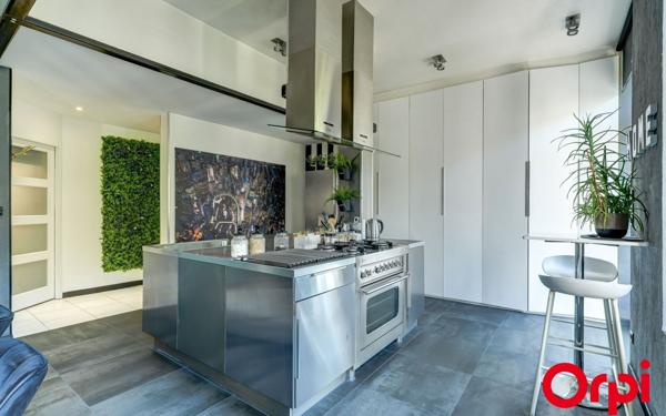 Appartement à vendre    5 pièces • 145 m2 Caluire-et-Cuire