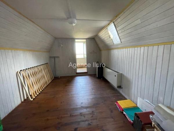 Maison - Oloron-sainte-marie - Réf.:205027 OLORON - AU CALME, MAISON D'HABITATION T4 AVEC GARAGE, DEPENDANCES ET JARDINET - (BAISSE DE PRIX)