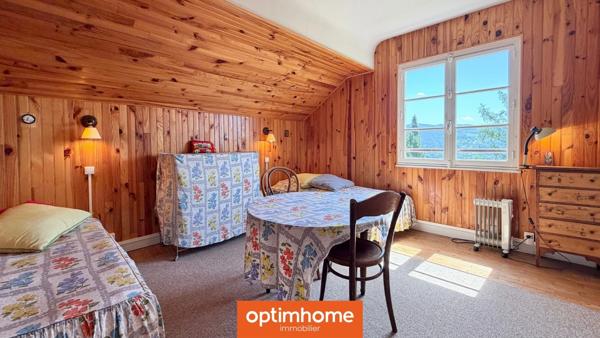 MAISON FAMILIALE À VENDRE À GÉRARDMER – VUE MONTAGNE, VUE SUR LES PISTES DE SKI ET 9 117 M² DE TERRAIN