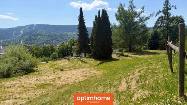 MAISON FAMILIALE À VENDRE À GÉRARDMER – VUE MONTAGNE, VUE SUR LES PISTES DE SKI ET 9 117 M² DE TERRAIN