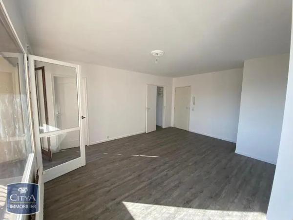Appartement à louer 4 pièces 67.99m² Marseille 1er Arrondissement (13011)