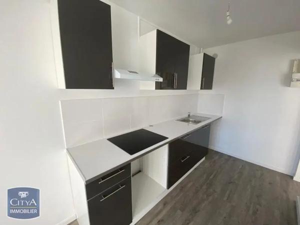 Appartement à louer 4 pièces 67.99m² Marseille 1er Arrondissement (13011)