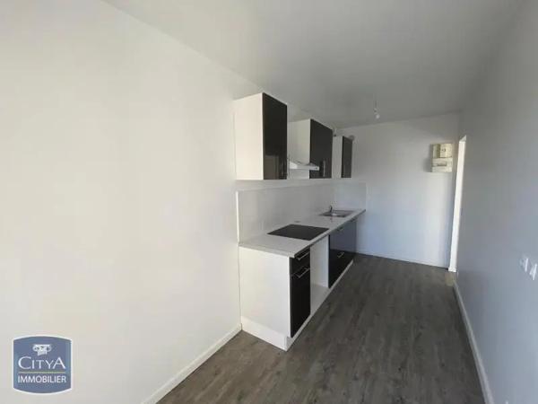 Appartement à louer 4 pièces 67.99m² Marseille 1er Arrondissement (13011)