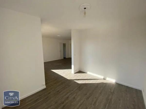 Appartement à louer 4 pièces 67.99m² Marseille 1er Arrondissement (13011)