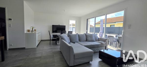 Maison à vendre 4 pièces 77 m² Saint-Philbert-de-Grand-Lieu