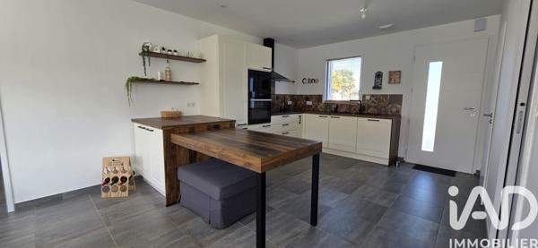 Maison à vendre 4 pièces 77 m² Saint-Philbert-de-Grand-Lieu