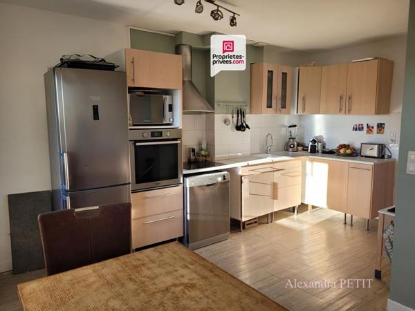 À VENDRE - Charmant appartement rénové avec vue dominante, Callian