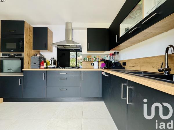 Maison à vendre 7 pièces 140 m² Saint-Fargeau-Ponthierry