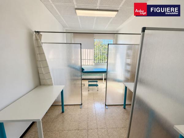 BUREAUX À LOUER À LUYNES