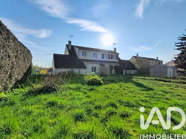 Maison à vendre 5 pièces 92 m² Neuilly-Saint-Front