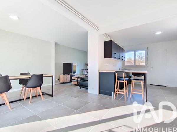 Maison à vendre 5 pièces 92 m² Neuilly-Saint-Front