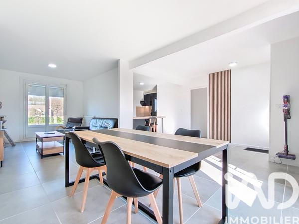 Maison à vendre 5 pièces 92 m² Neuilly-Saint-Front