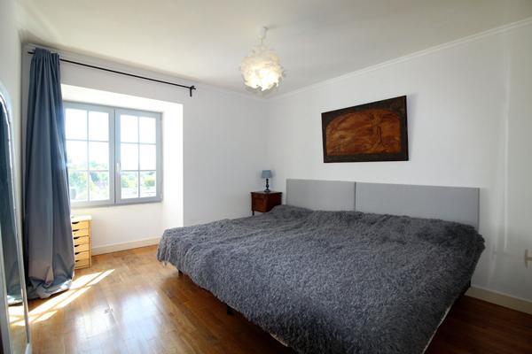 Maison de pays -2 ou 3 chambres - Bourré