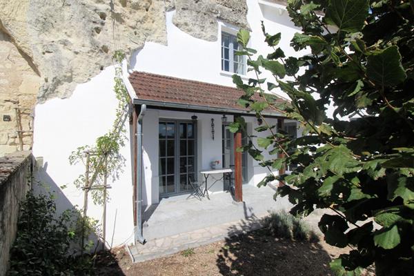 Maison de pays -2 ou 3 chambres - Bourré