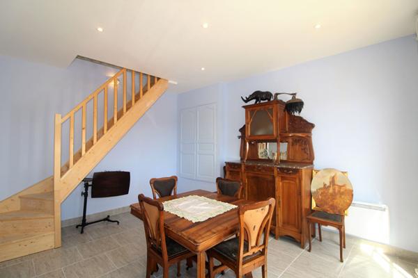 Maison de pays -2 ou 3 chambres - Bourré