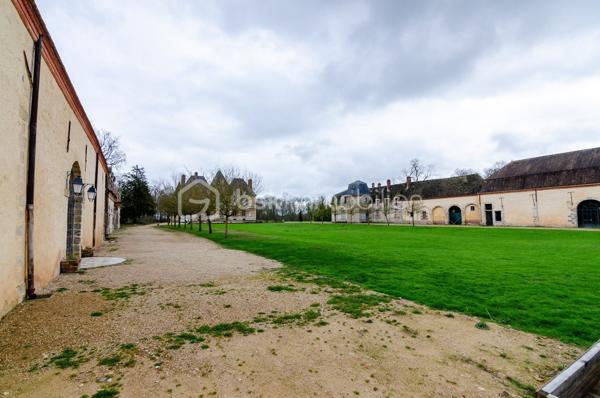 Domaine de 280 m²