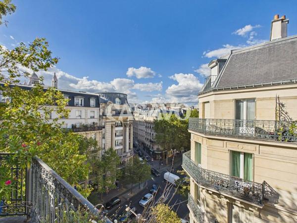 Vente Appartement 7 pièces de 146m² - 75018 Paris