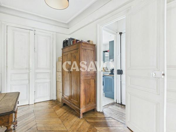 Vente Appartement 7 pièces de 146m² - 75018 Paris