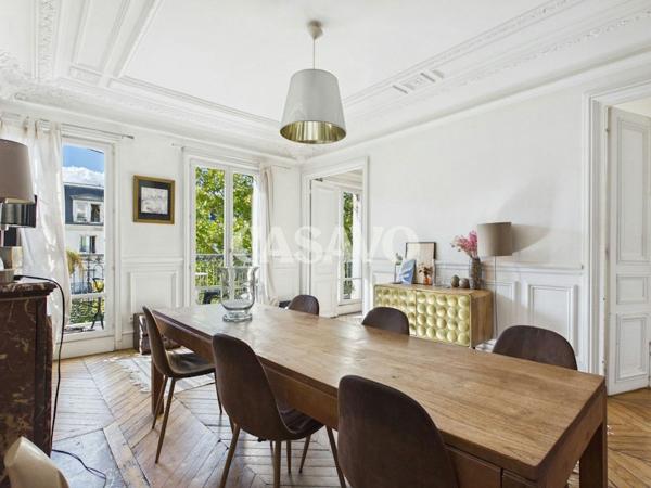 Vente Appartement 7 pièces de 146m² - 75018 Paris
