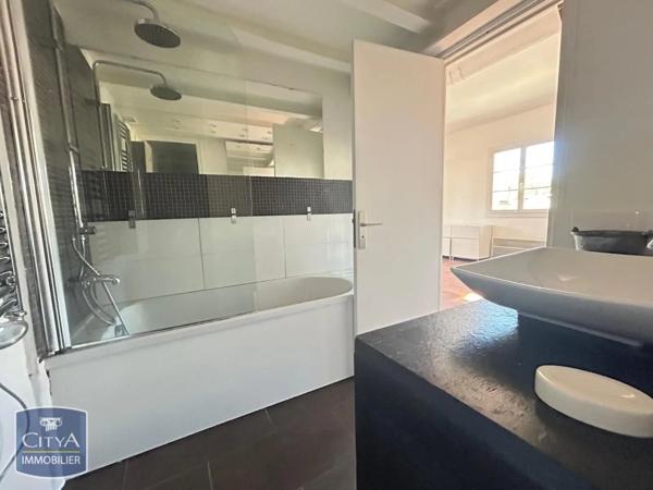 Appartement à louer 2 pièces 66.62m² Aix-en-Provence (13100)