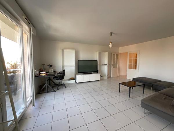 Montlouis sur Loire - Proche des commerces - Appartement 2 chambres dans résidence sécurisée de bon standing