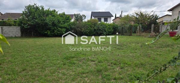 Terrain plat 444 m²  libre constructeur