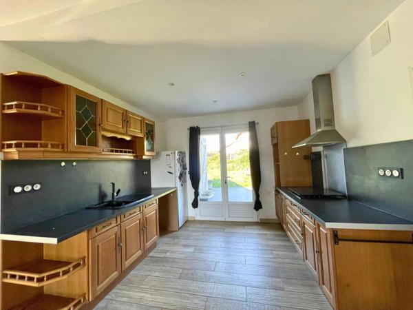 Vente Maison 9 pièces 261 m2 à Sauveterre-de-Béarn