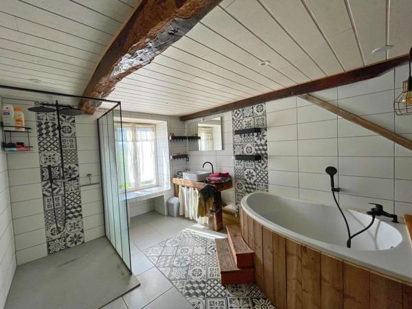 Vente Maison 9 pièces 261 m2 à Sauveterre-de-Béarn