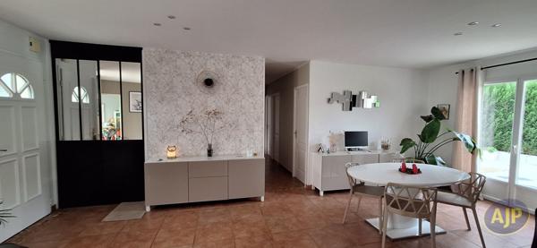 Vente maison Cavignac : 264 000 € - AJP Immobilier Saint Andre de Cubzac