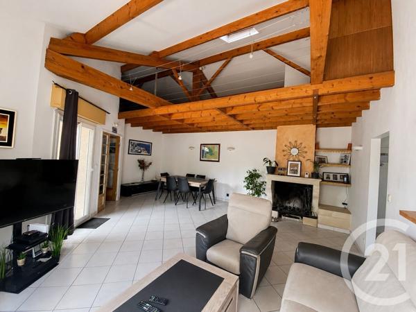 Maison à vendre  4 pièces - 106 m 2   FARGUES ST HILAIRE  - 33