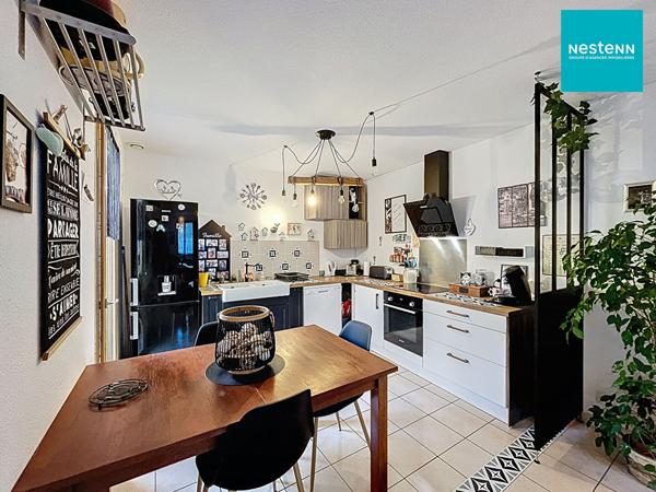 MONTBRISON (42600) : Le centre-ville à vos pieds, l'espace en plus : maison 3 chambres + garage + extérieur!