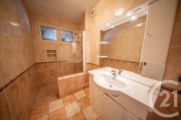 Maison à vendre  7 pièces - 166,95 m 2   ST MEDARD EN JALLES  - 33