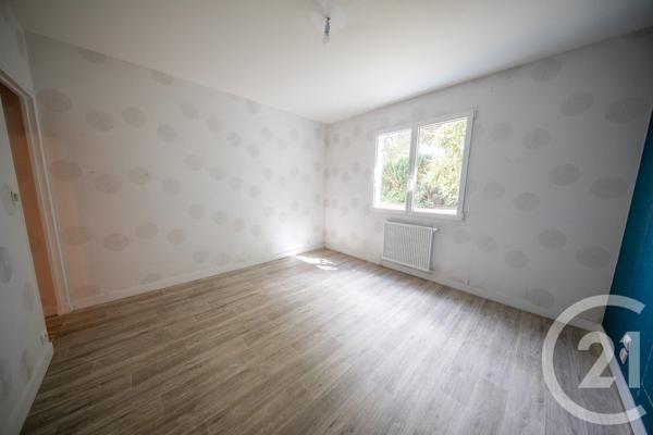Maison à vendre  7 pièces - 166,95 m 2   ST MEDARD EN JALLES  - 33