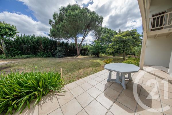 Maison à vendre  7 pièces - 166,95 m 2   ST MEDARD EN JALLES  - 33