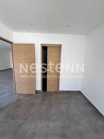 Maison de 2025 de 73 m2 avec garage