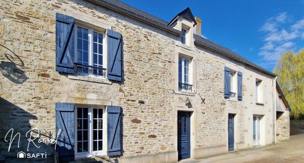 Bâtisse en pierre rénovée, 150 m², 3 chambres, dépendance.