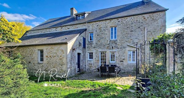 Bâtisse en pierre rénovée, 150 m², 3 chambres, dépendance.