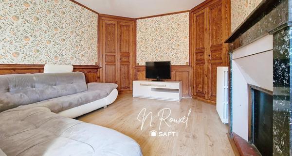 Bâtisse en pierre rénovée, 150 m², 3 chambres, dépendance.