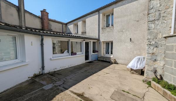 Maison 5 pièces à vendre Pont l'Abbé d'Arnoult - 17250 / Réf: 3345