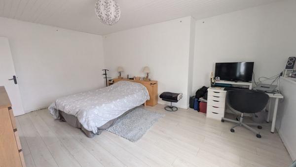 Maison 5 pièces à vendre Pont l'Abbé d'Arnoult - 17250 / Réf: 3345